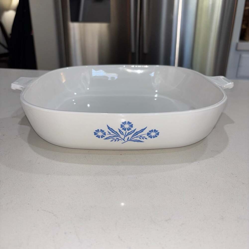 Vintage Corning Ware Blue Cornflower 1 Quart Casserole Baking Dish P-1-B